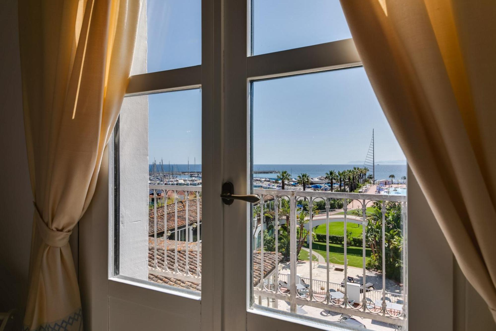 Sighientu Resort كابيتانا الغرفة الصورة